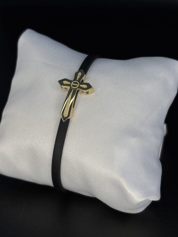 Valor Cross - Leather & 18k Guld